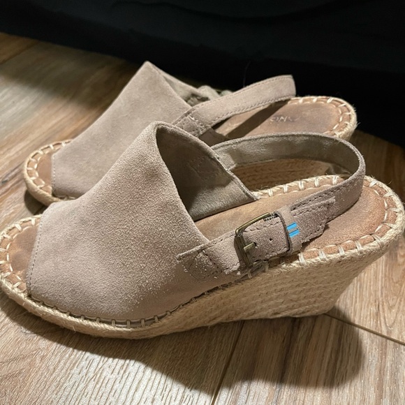 Toms Women's Espadrilles in Tan, Cream, Green, Gray - Picture 2 of 12